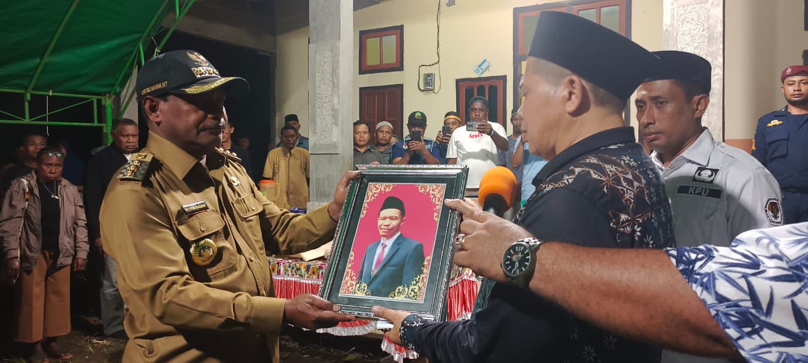 Almarhum Ketua KPU Bintuni Lukman Hasan Akan Dimakamkan di Ternate Almarhum Ketua KPU Bintuni Lukman Hasan Akan Dimakamkan di Ternate
