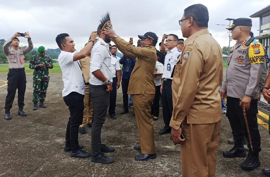 Penerbangan Perdana Pesawat Susi Air Bintuni-Fakfak Resmi Beroperasi