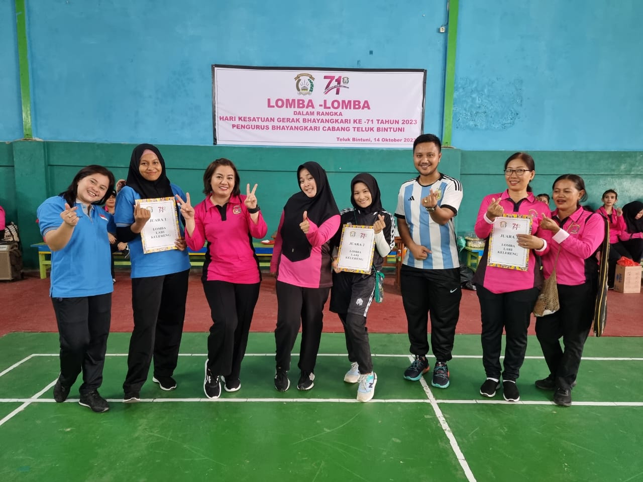 Semarak HKGB ke 71, Bhayangkari Cabang Teluk Bintuni Gelar Berbagai perlombaan