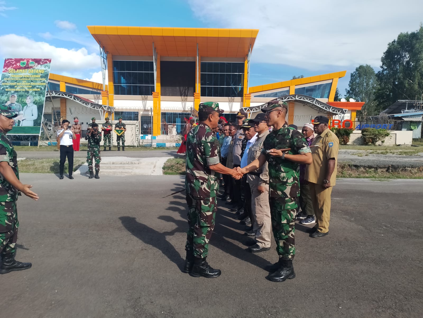 Pangdam Kasuari Kunker Ke Distrik Babo, Mengecek Tren 3 Yang Akan di Resmikan Presiden RI