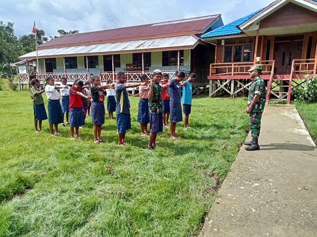 Koramil 1806-4/Wamesa Gelar Wasbang, Tanamkan Nilai Kebangsaan