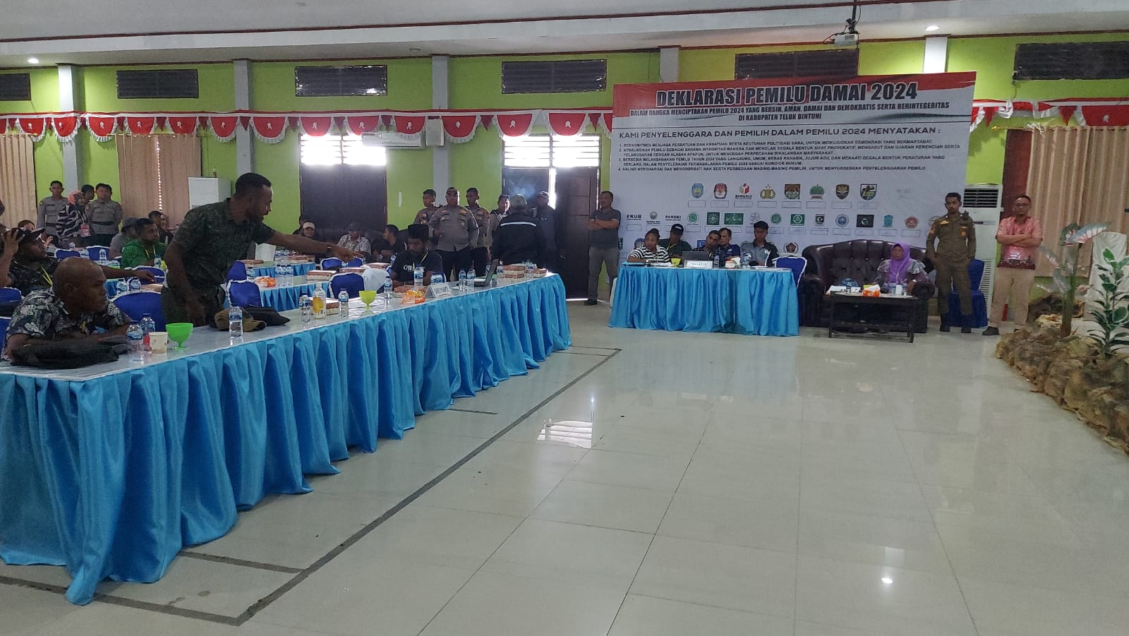 Bawaslu Bintuni Dinilai Tidak Konsisten Dengan Keputusanya