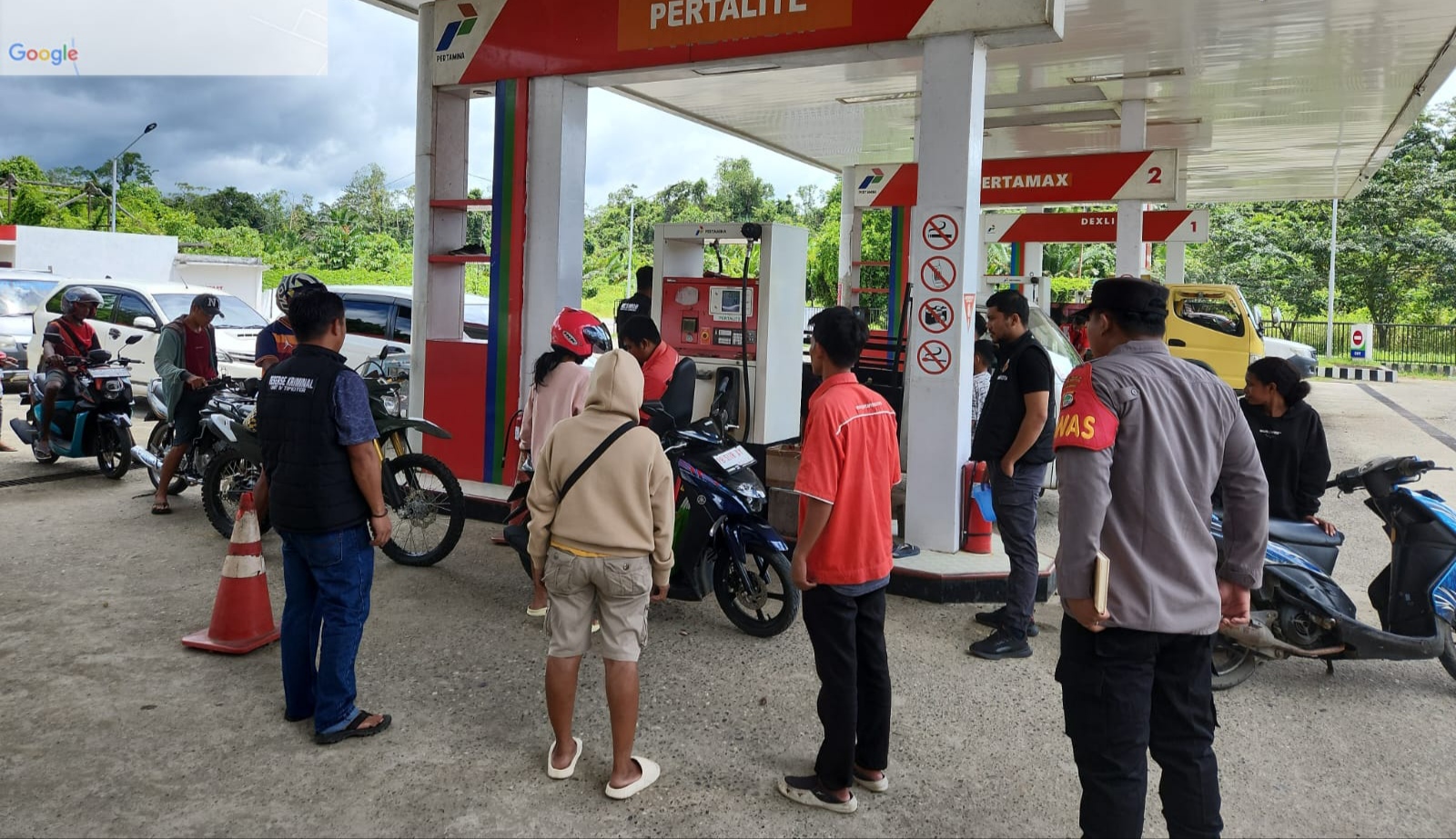 Polres Bintuni Sidak Ke SPBU Dan Pertashop, Taati Peraturan Yang Berlaku Polres Bintuni Sidak Ke SPBU Dan Pertashop, Taati Peraturan Yang Berlaku