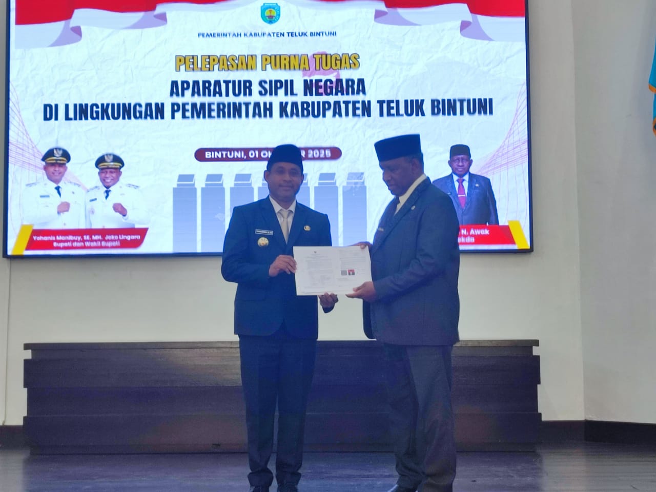 Bupati Bintuni Sebut Purna Tugas ASN Bukan Akhir Dari Pengabdian