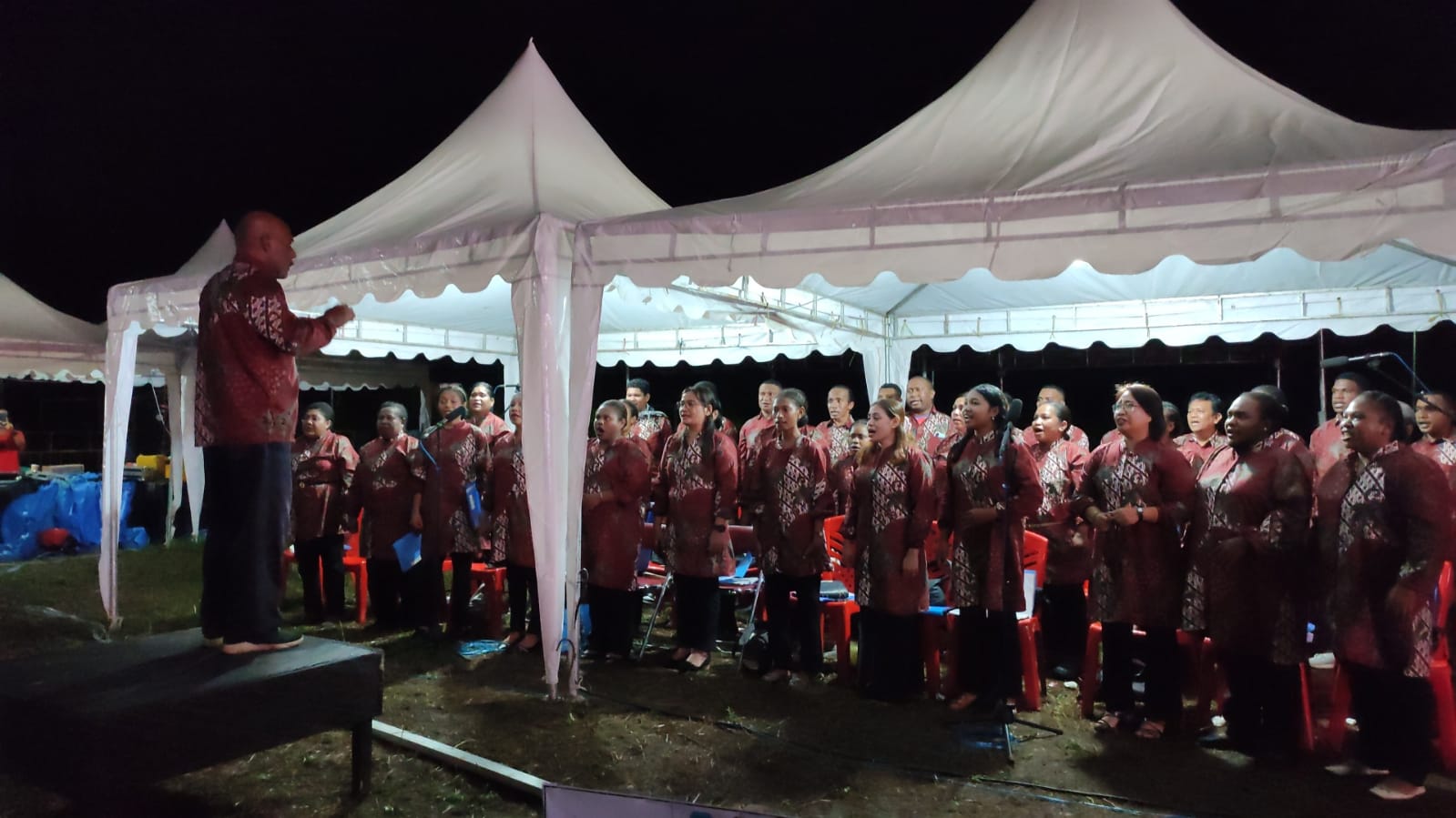 Wujud Toleransi, Paduan Suara Jemaat GKI Via Dolorosa Tampil Memukau di Pembukaan MTQ ke Xl Teluk Bintuni