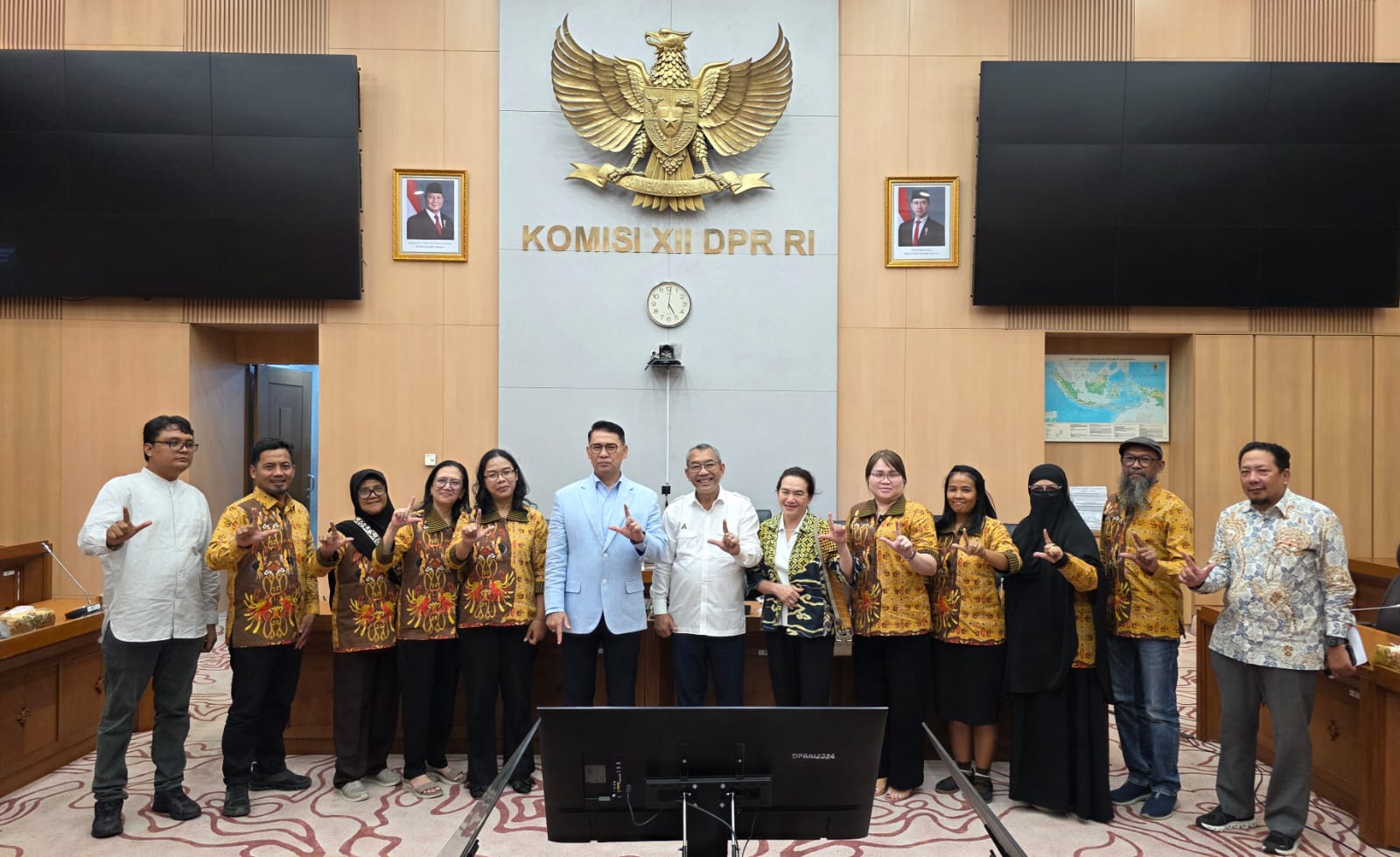 Melakukan Kunjungan ke Komisi Xll DPR RI, Yayasan Phapeda Teluk Bintuni Bahas Persoalan Sampah