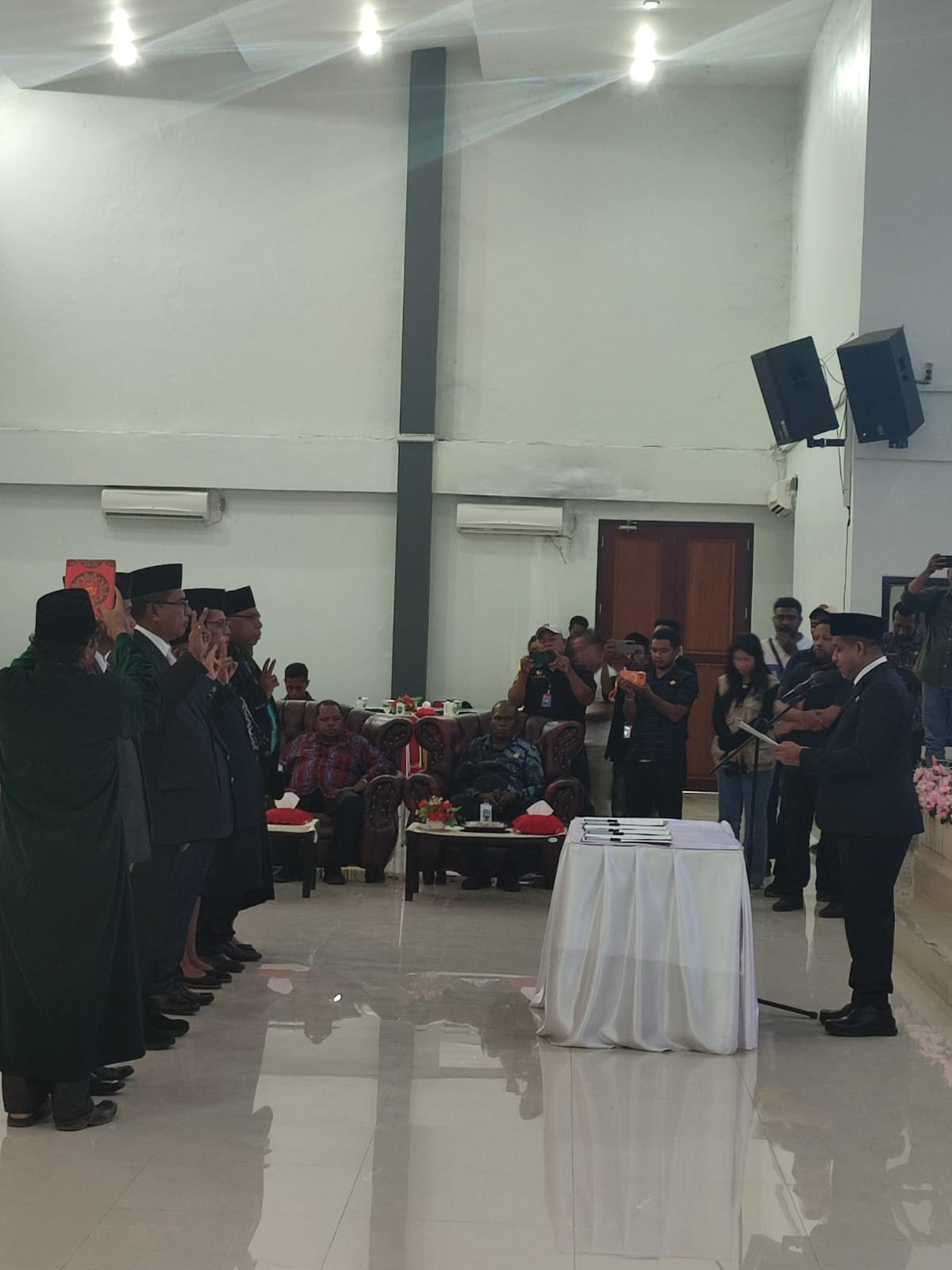 Bupati Bintuni Lantik Lima Pejabat Eselon ll Lingkup Pemkab, Ini Daftarnya