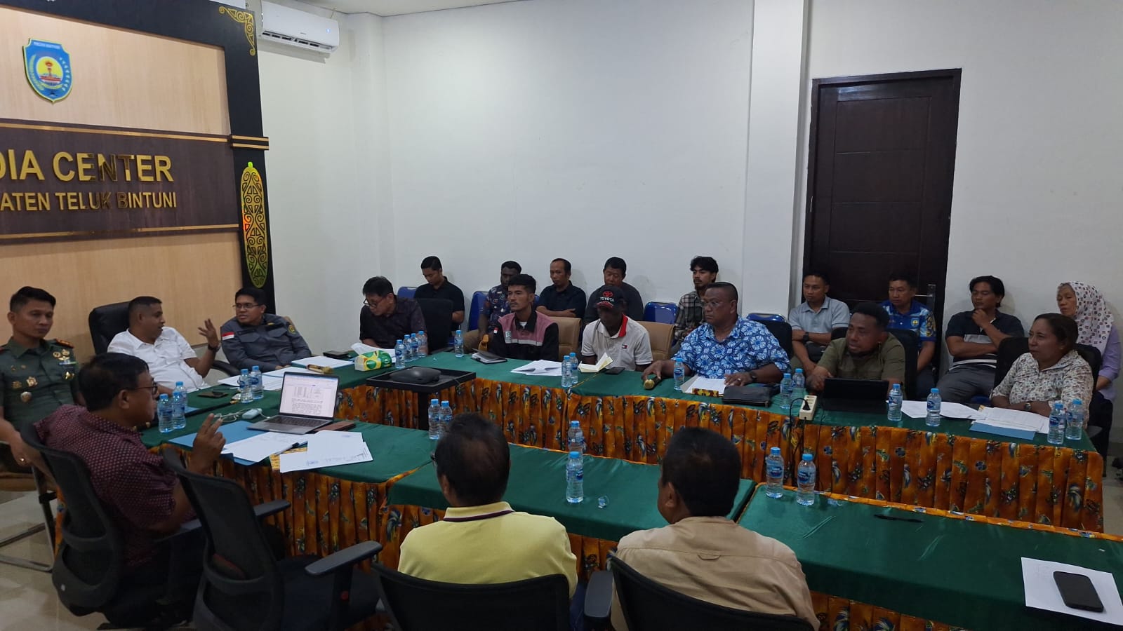 Pemkab Teluk Bintuni Minta Perhatian Khusus Pertamina Berikan Peluang Bagi Pelaku Usaha Pertashop Jual Pertalite